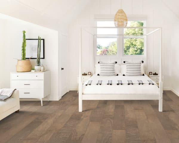 Carpet vs. Hardwood in Bedrooms | Avalon Flooring