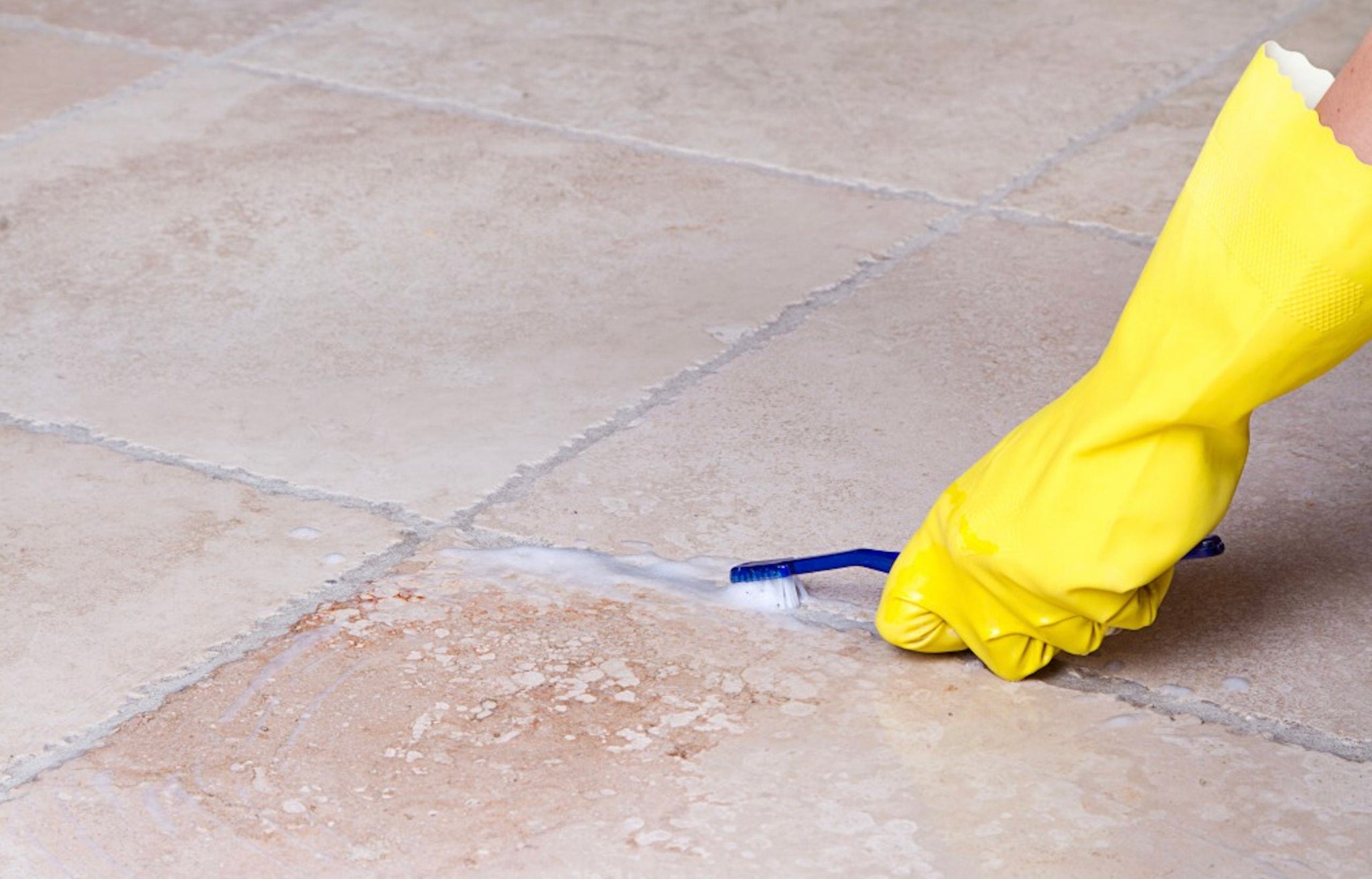 How to Clean Grout & Tile