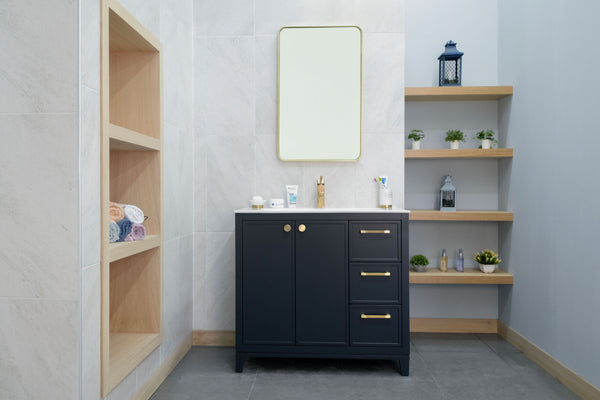 Modern bathroom featuring the Frame 36