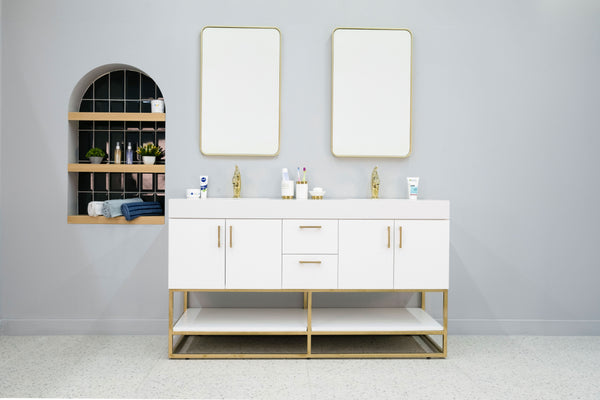 A modern bathroom features the Solana 60
